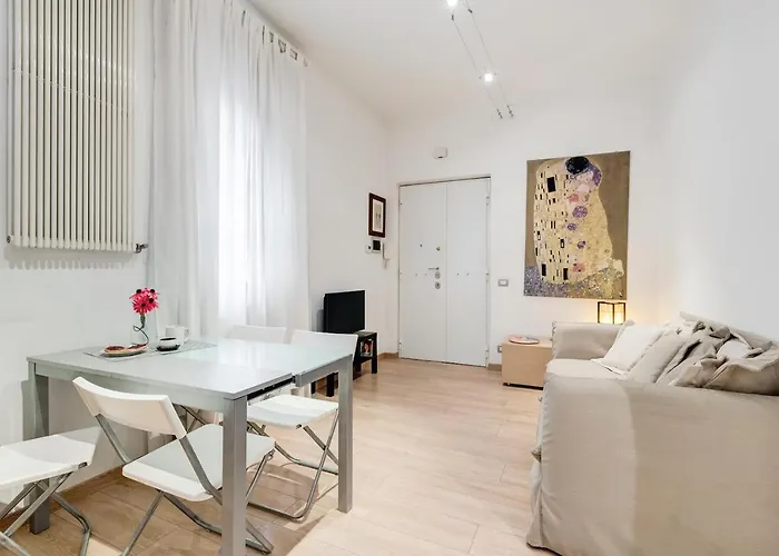 Warm Flat Near The Vatican *