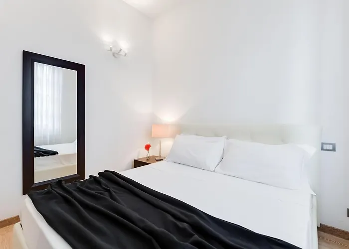 Апартаменты Warm Flat Near The Vatican Рим