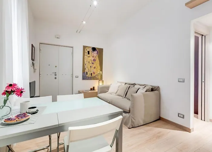 Апартаменты Warm Flat Near The Vatican