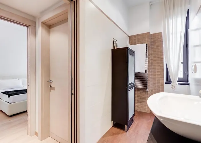 Апартаменты Warm Flat Near The Vatican *