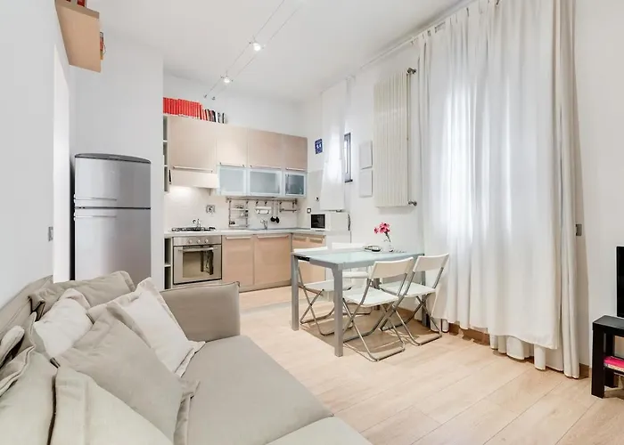 Warm Flat Near The Vatican Апартаменты Рим