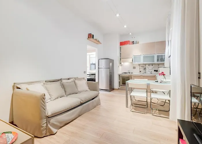 Warm Flat Near The Vatican Апартаменты *